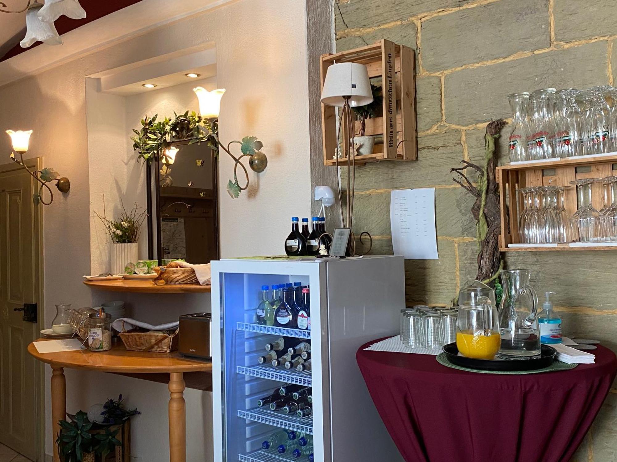 Hotel Weinstube Am Markt Gerolzhofen Esterno foto
