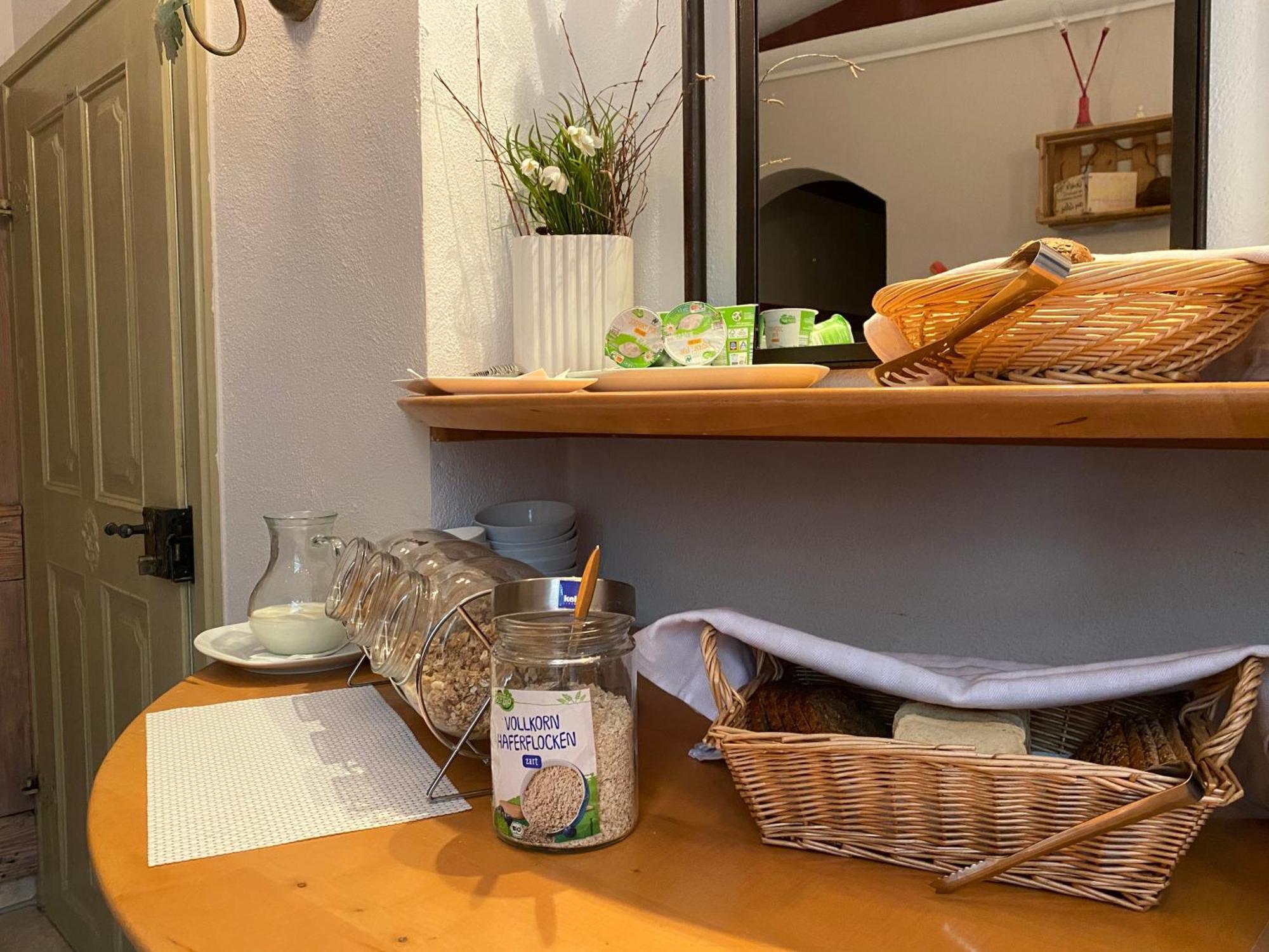 Hotel Weinstube Am Markt Gerolzhofen Esterno foto