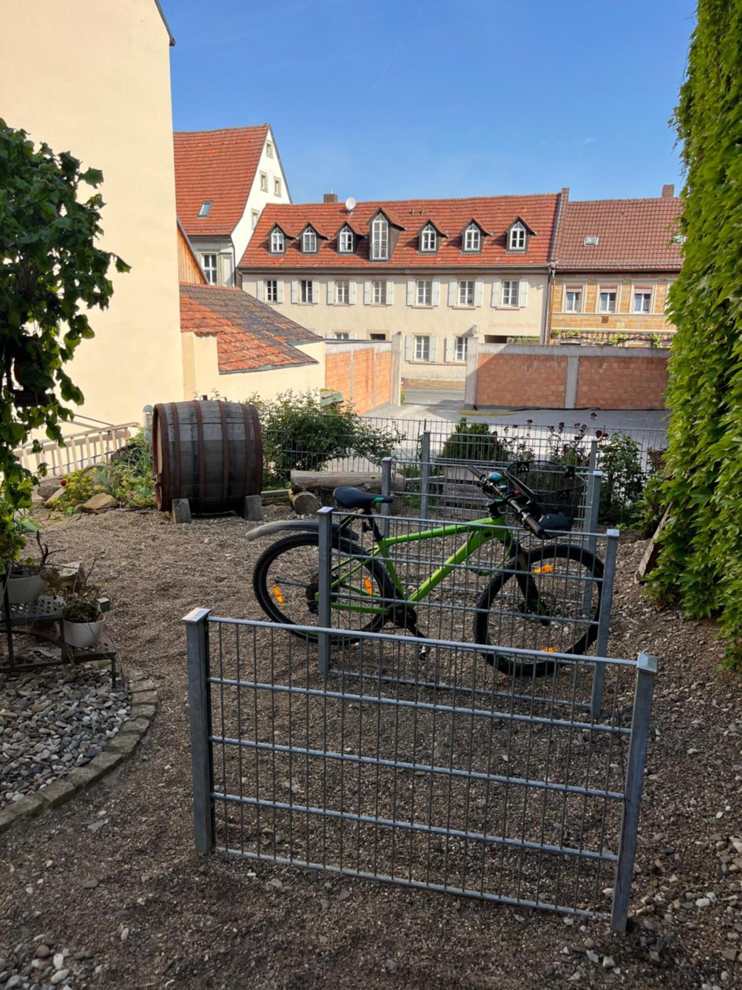 Hotel Weinstube Am Markt Gerolzhofen Esterno foto