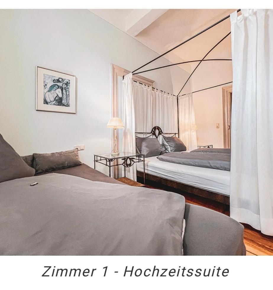 Hotel Weinstube Am Markt Gerolzhofen Esterno foto