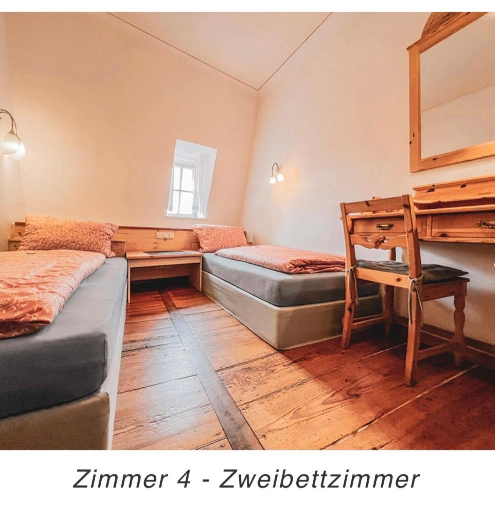 Hotel Weinstube Am Markt Gerolzhofen Esterno foto